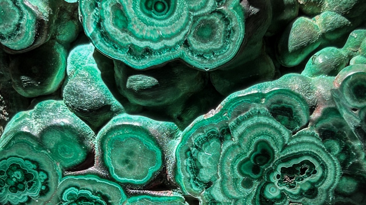 Malachite: The Ultimate Protection Stone for Energy Healing