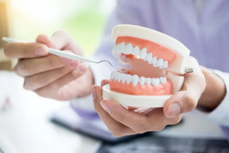 How General Dentistry Incorporates Restorative And Preventive Balance