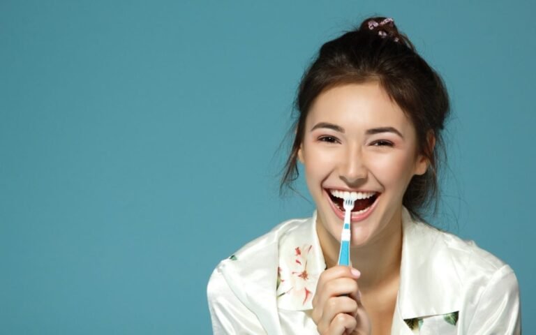 6 Steps To Achieving A Healthy And Beautiful Smile With Combined Care