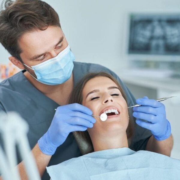 How General Dentistry Detects Problems Before Symptoms Appear