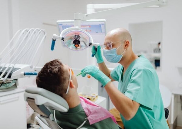 How Family Dentistry Helps Bridge Pediatric And Adult Dental Care