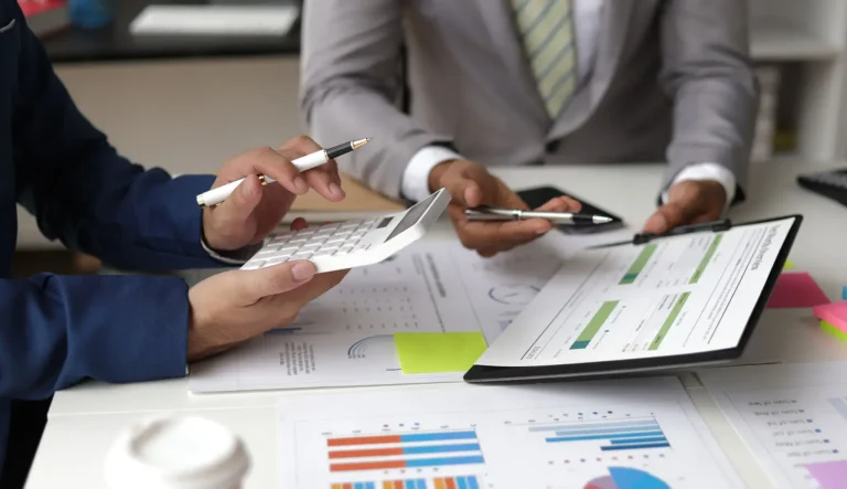 How Small Businesses Benefit From Regular Tax Planning Sessions