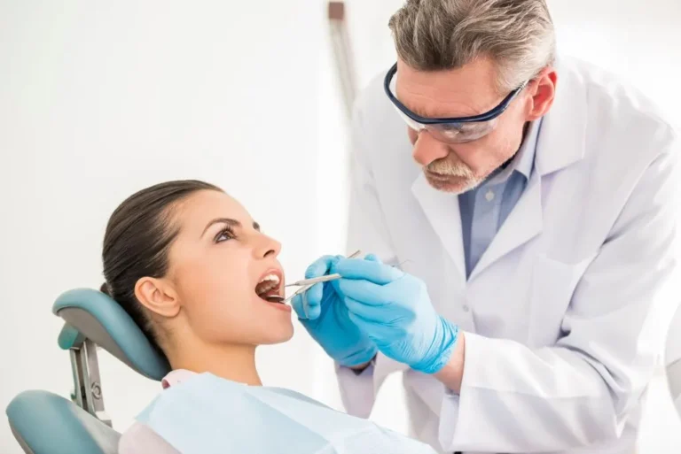 3 Signs It’s Time To Schedule A Visit With Your General Dentist
