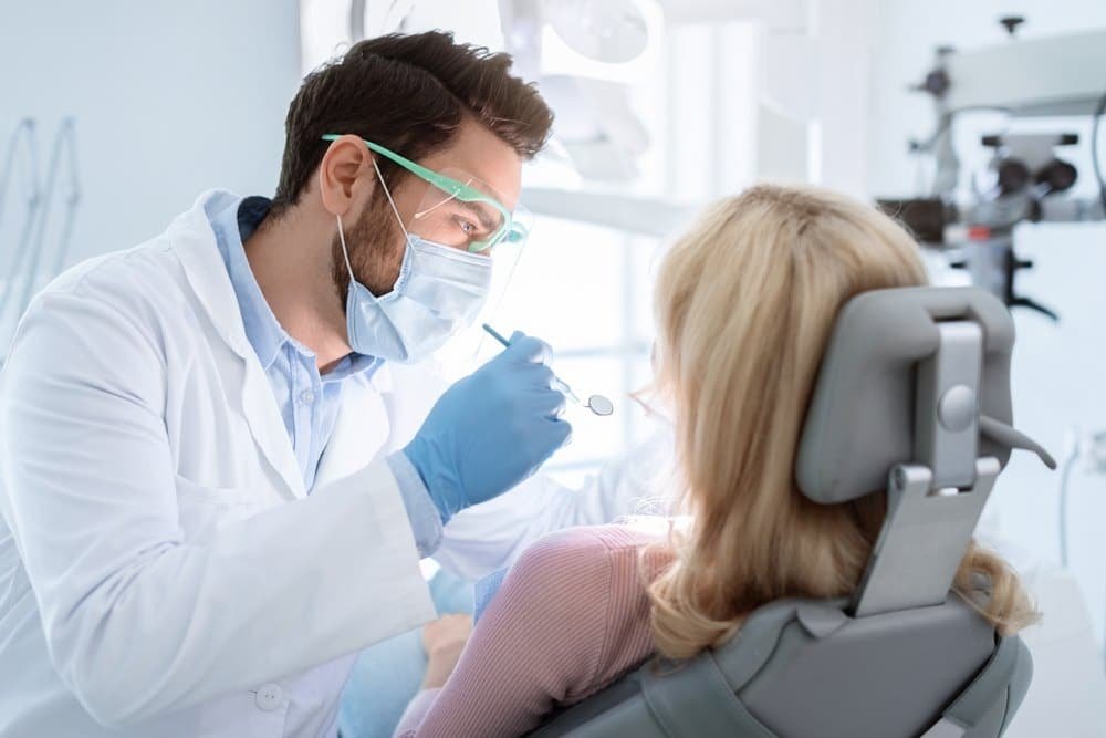How General Dentistry Detects Oral Health Problems Before Pain Appears